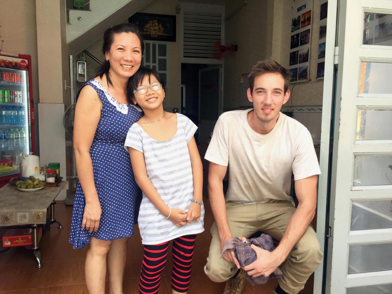 Ba Dat Homestay District 6 ホーチミン市 エクステリア 写真
